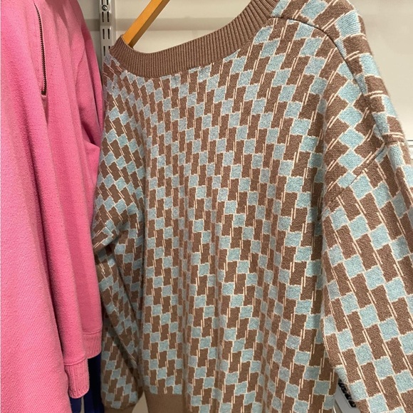 Brown and Blue Argyle Sweater Sleeve - Picture 2 of 3